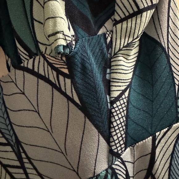 Blue and Green Leaf Print Maxi Dress - Picture 2 of 6
